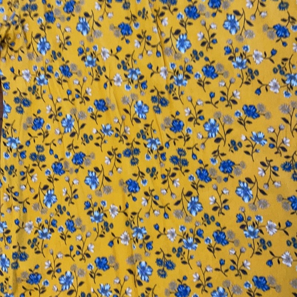 Yellow Floral Blouse - Picture 4 of 5